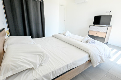 Chambre 1 / Bedroom 1