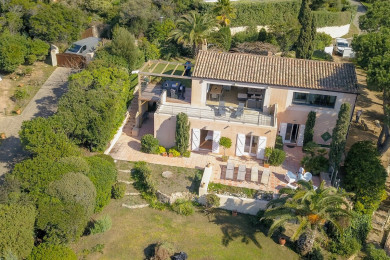 Villa (photo by drone)