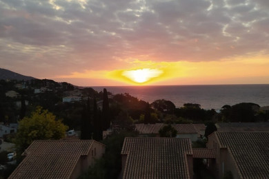 Vue du levé de soleil depuis la terrasse