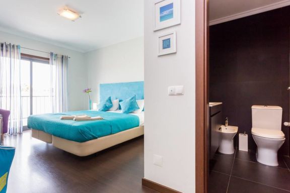 Lagos Marina Apartment mit Pool and Fitnesstudio