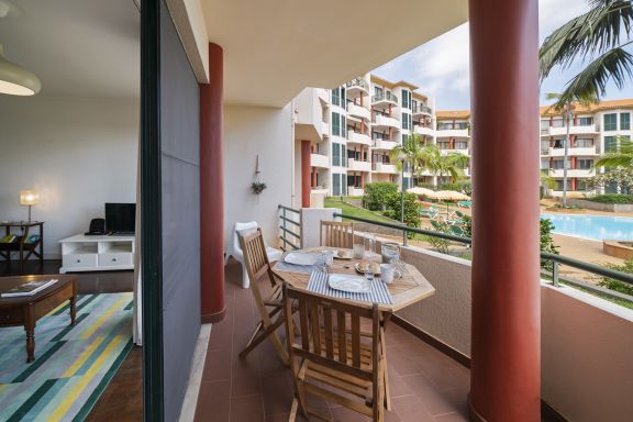 Varandas do Funchal II, in the city with pool.