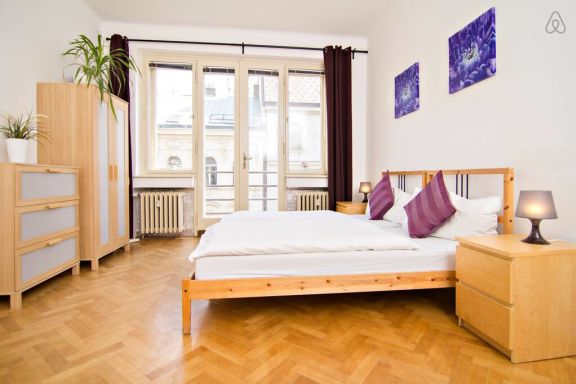 Kundera 3 BR 4 minutes walk from Wenceslas Square