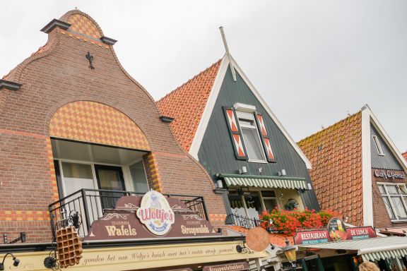 Volendam Old Bridge Residence  (room 1) 