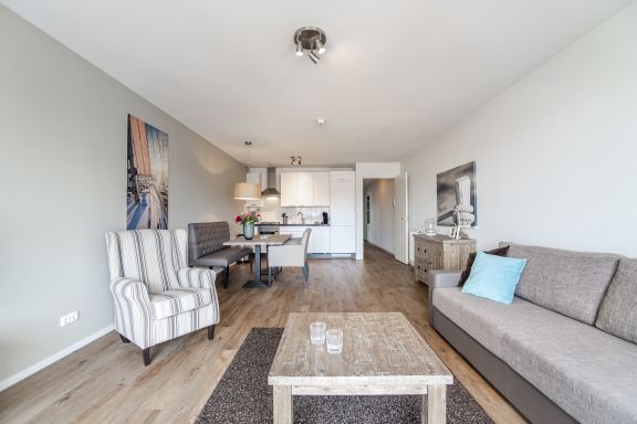 Spacious and luxurious first flloor apartment with balcony- Kaag  (11)