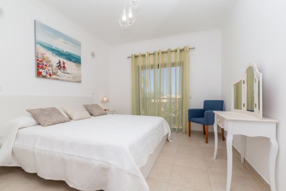 Santa Maria Apartment at Porto de Mos beach