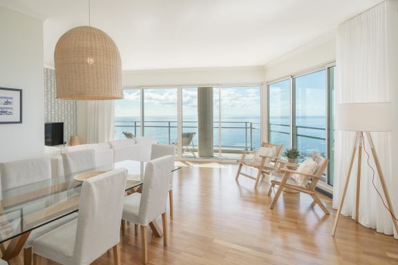 Apartamento junto à praia e vista mar - Rodamar II