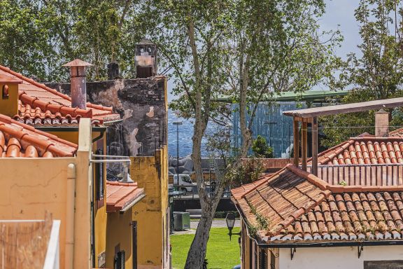 Dans la vieille ville de Funchal, près de la plage - Casa Caetano
