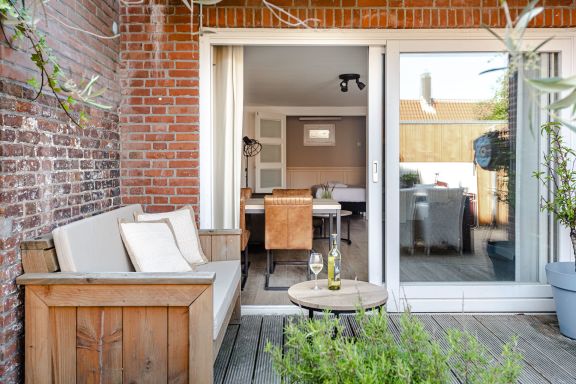 Oasis Escape - modernes apartment mit gemütlichem Außenbereich!