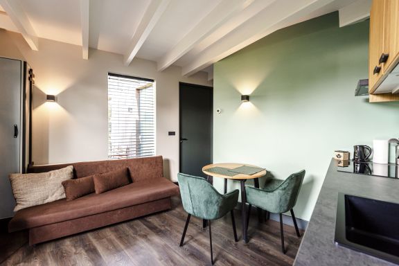 Zandvoort Lodge 2 - Amazing couples getaway!