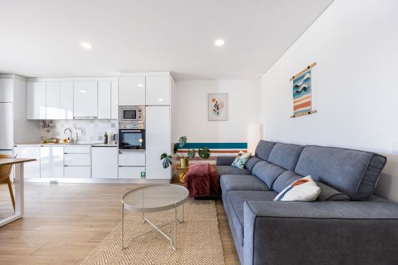 The Kuuyi Suite - Burgau