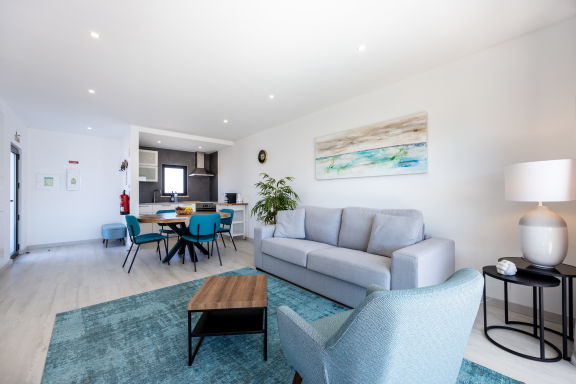 Villa Drop In