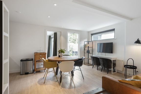 Amsterdam Dunes Holiday Home with private Garden and Parking