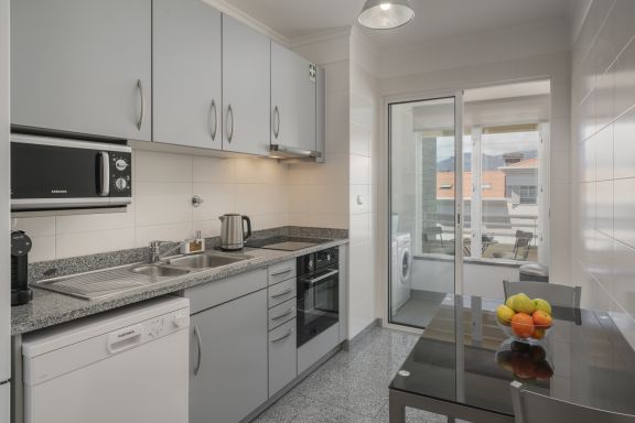 Apartment with pool, Ajuda IV
