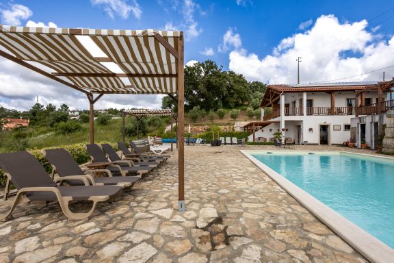The Olive Hill Bungalow Amarella