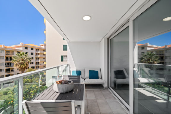 Atlantic View – T2 Funchal with sea view