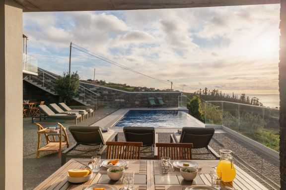 With pool and sea view - Vila da Ribeira da Vaca