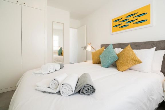 Waterside Village - Sea View Apartment