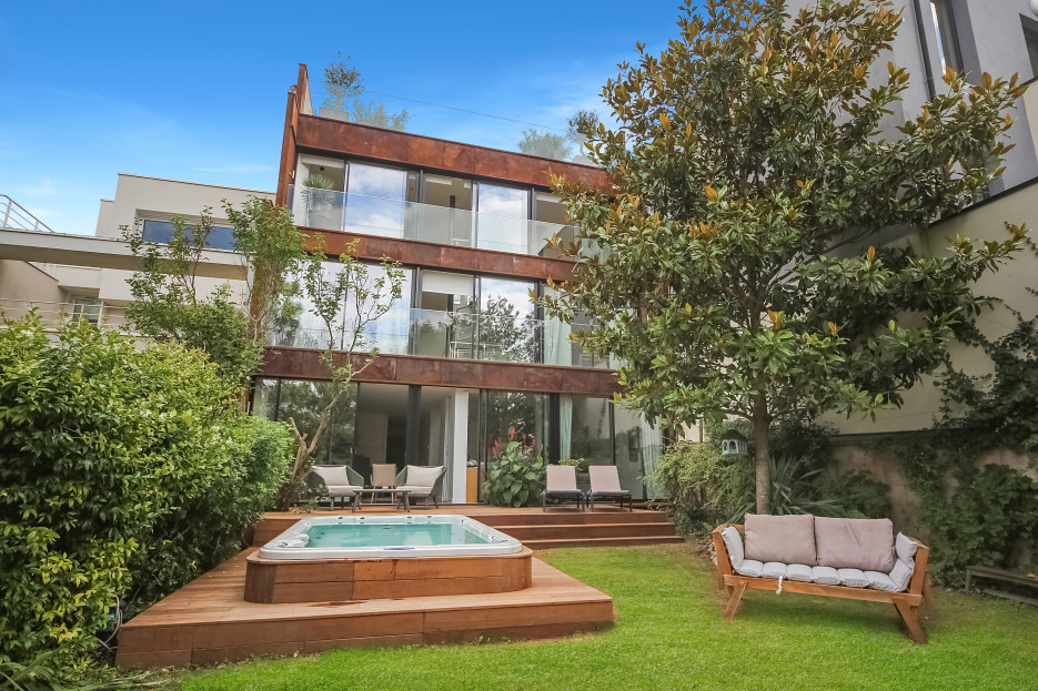 book-maison-hortense-property-rental-kid-friendly-issy-pioma-home