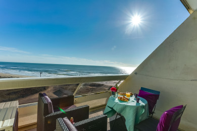 Vue Plage-Blue beach heliopolis -Studio Cap d'Adge. 