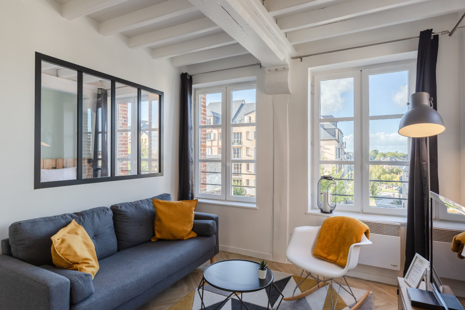 Salon très lumineux