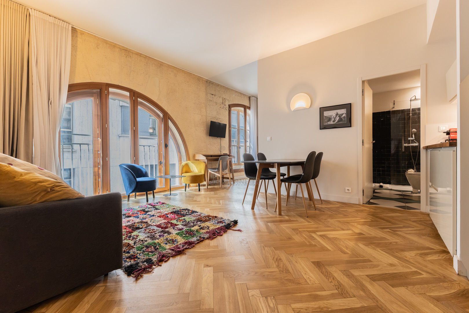 Les Suites #04 – BDX