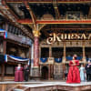 Anne Odeke (centre) as Princess Dinubolu