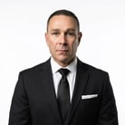 Steven  Komijat