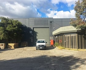 Showrooms / Bulky Goods commercial property leased at 35 Downard St Braeside VIC 3195