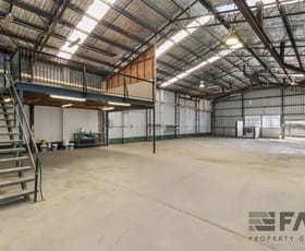 Showrooms / Bulky Goods commercial property leased at 702 Beaudesert Road Rocklea QLD 4106