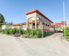 Showrooms / Bulky Goods commercial property leased at 87 - 89 Perth Street Toowoomba City QLD 4350
