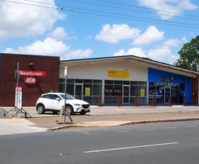 Showrooms / Bulky Goods commercial property leased at Tenancy 3/102 Hill Street Newtown QLD 4350
