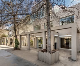 Shop & Retail commercial property leased at 209 Toorak Road South Yarra VIC 3141