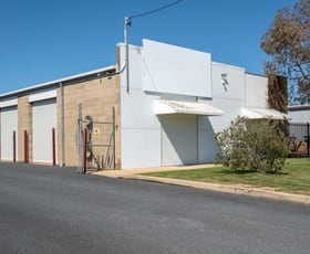Showrooms / Bulky Goods commercial property leased at Unit 1/12 Saxon Street Wagga Wagga NSW 2650