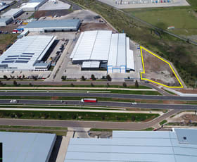 Showrooms / Bulky Goods commercial property leased at 331 Dohertys Road Truganina VIC 3029