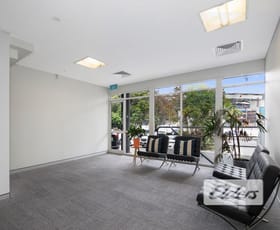 Showrooms / Bulky Goods commercial property leased at 5 Trafalgar Street Woolloongabba QLD 4102