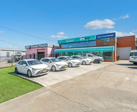 Factory, Warehouse & Industrial commercial property leased at Smithfield NSW 2164