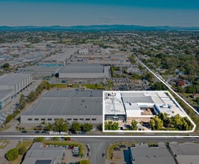 Showrooms / Bulky Goods commercial property for lease at 106 Zillmere Road Geebung QLD 4034