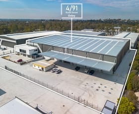 Showrooms / Bulky Goods commercial property for lease at 43 Rudd Street Oxley QLD 4075