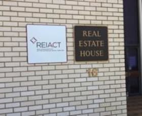 Offices commercial property leased at 16 Thesiger Court Deakin ACT 2600