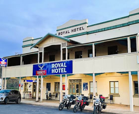 Hotel, Motel, Pub & Leisure commercial property sold at 13 Obley Street Yeoval NSW 2868