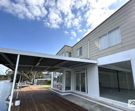 Showrooms / Bulky Goods commercial property for sale at 2 Ocean Street Budgewoi NSW 2262