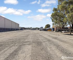 Factory, Warehouse & Industrial commercial property for sale at 84 Mills Road Braeside VIC 3195