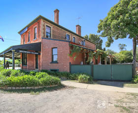 Shop & Retail commercial property for sale at 8 Albert Road Beechworth VIC 3747