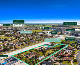 Showrooms / Bulky Goods commercial property for sale at 360-366 & 368-372 Ogilvie Avenue Echuca VIC 3564