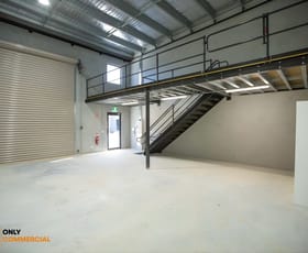 Factory, Warehouse & Industrial commercial property for lease at 17 Middle Road Hillcrest QLD 4118