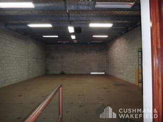 Factory, Warehouse & Industrial commercial property leased at Ashmore QLD 4214