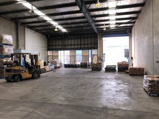Factory, Warehouse & Industrial commercial property leased at Unit 18/72-80 Percival Street Smithfield NSW 2164