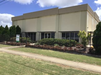 Showrooms / Bulky Goods commercial property leased at 1/192 Alexandra Street Kawana QLD 4701 Showrooms / Bulky Goods commercial property leased at 1/192 Alexandra Street Kawana QLD 4701