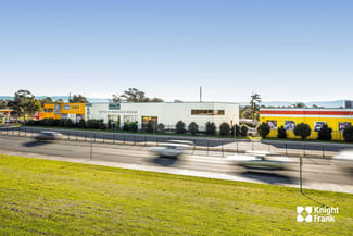 Showrooms / Bulky Goods commercial property leased at 150 New Lake Entrance Road Oak Flats NSW 2529