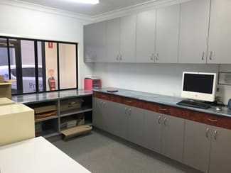 Showrooms / Bulky Goods commercial property leased at 4/80 Township Drive Burleigh Heads QLD 4220